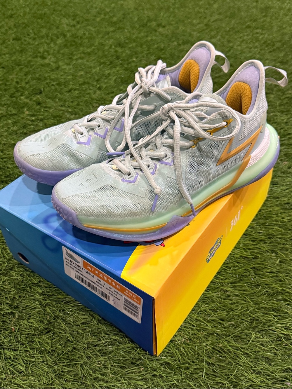 361 Degrees Sponge Bob Square Pants Basketball Shoes